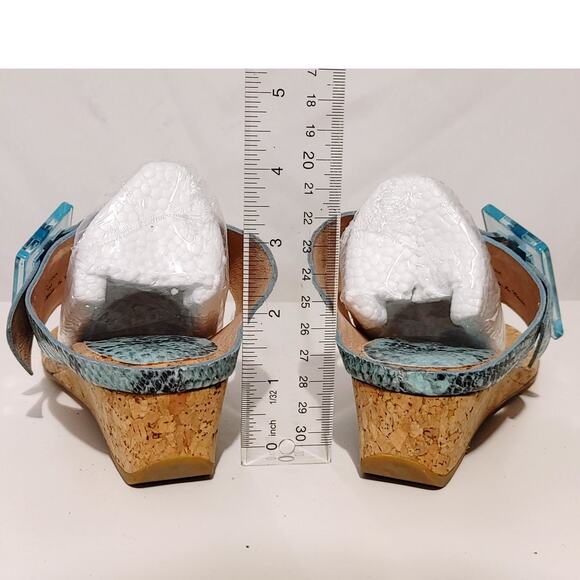 Donald J Pliner Oltina Buckled Wedge Thong Sandals Snake Print Blue Womens 6.5M - Picture 7 of 7